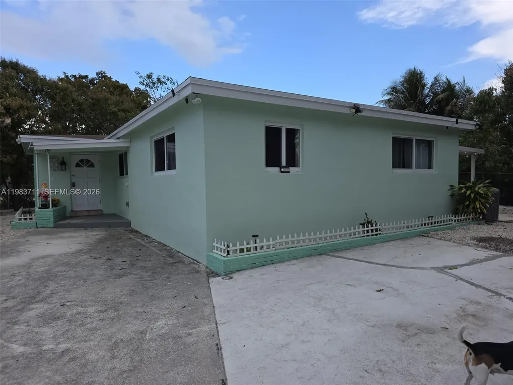 700 SW 28th Terrace Fort Lauderdale FL 33312