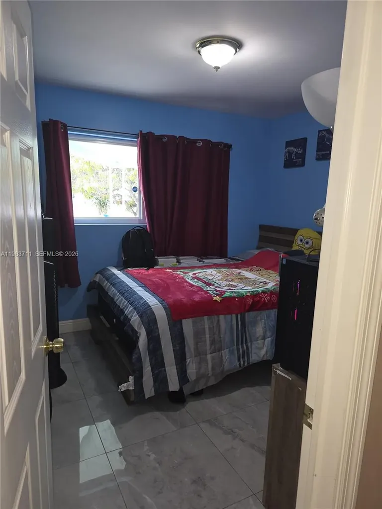 700 SW 28th Terrace Fort Lauderdale FL 33312