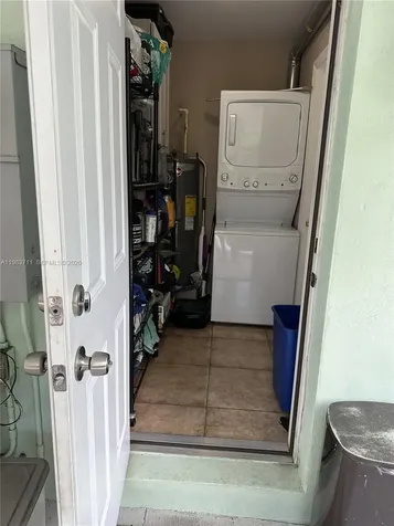 700 SW 28th Terrace Fort Lauderdale FL 33312