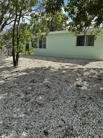 700 SW 28th Terrace Fort Lauderdale FL 33312