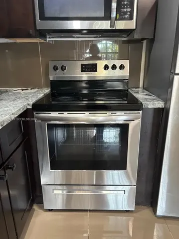 6620 W 2nd Court Hialeah FL 33012