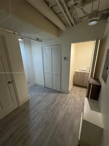110 Washington Avenue Miami Beach FL 33139