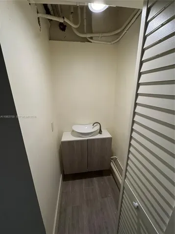 110 Washington Avenue Miami Beach FL 33139