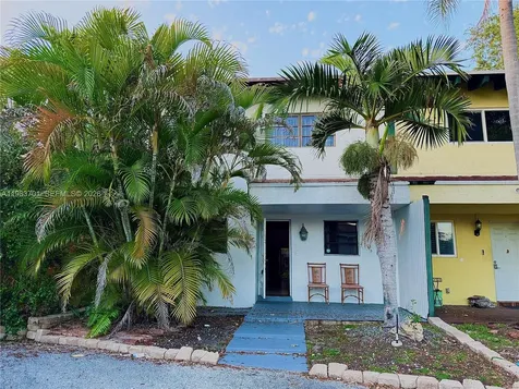 3911 Farragut Street Hollywood FL 33021