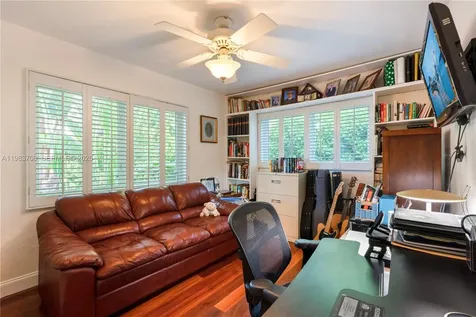 310 Greenwood Drive Key Biscayne FL 33149