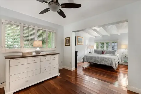 310 Greenwood Drive Key Biscayne FL 33149