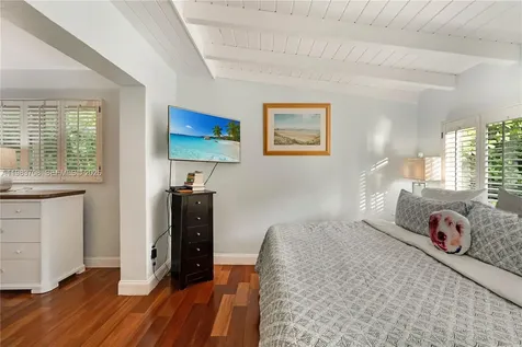 310 Greenwood Drive Key Biscayne FL 33149