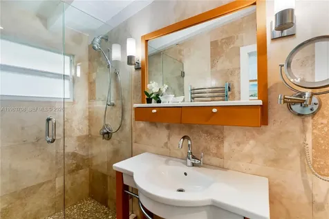 310 Greenwood Drive Key Biscayne FL 33149