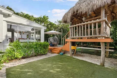 310 Greenwood Drive Key Biscayne FL 33149