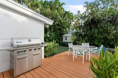 310 Greenwood Drive Key Biscayne FL 33149