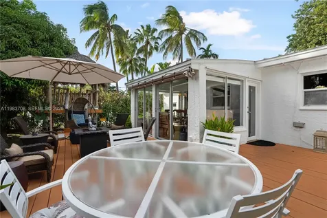 310 Greenwood Drive Key Biscayne FL 33149