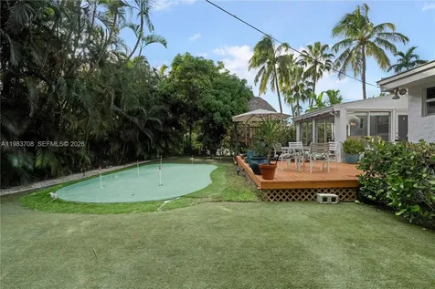 310 Greenwood Drive Key Biscayne FL 33149