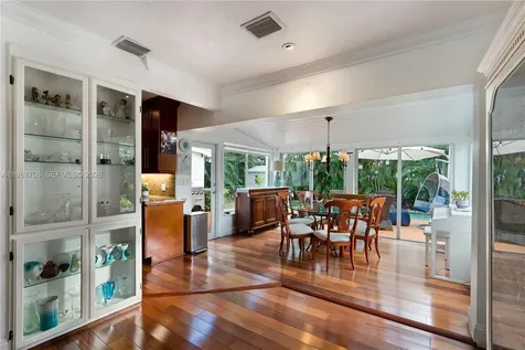 310 Greenwood Drive Key Biscayne FL 33149