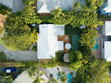 310 Greenwood Drive Key Biscayne FL 33149