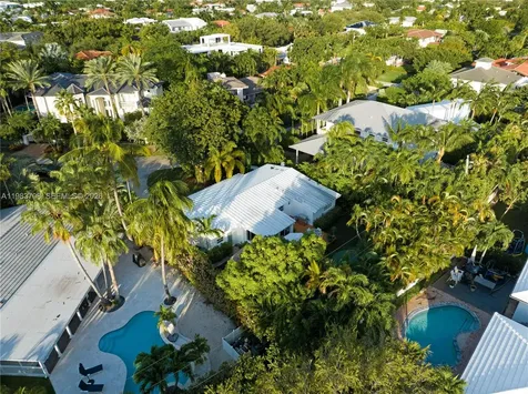 310 Greenwood Drive Key Biscayne FL 33149