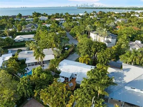 310 Greenwood Drive Key Biscayne FL 33149