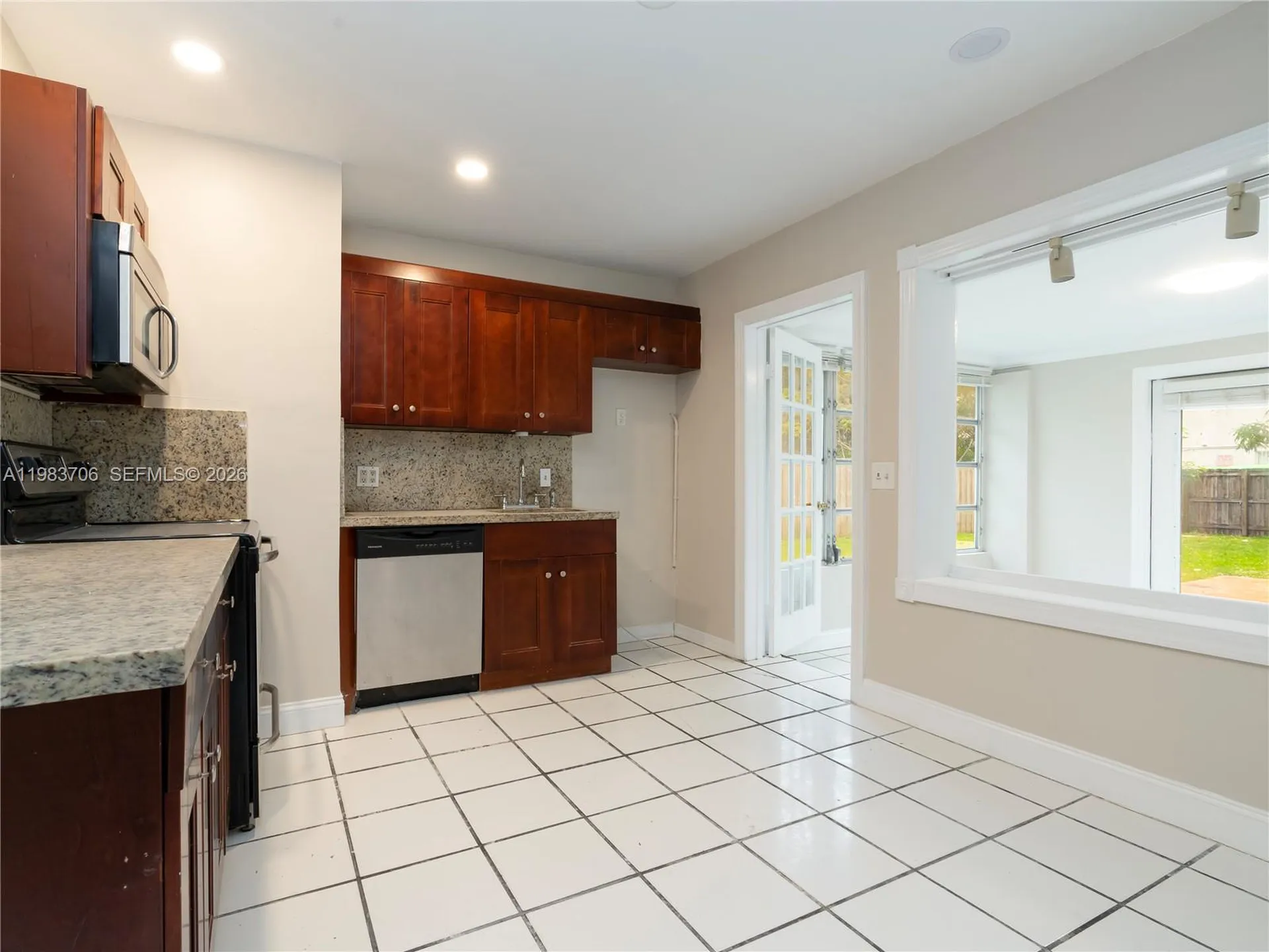 1125 NE 10th Avenue Fort Lauderdale FL 33304