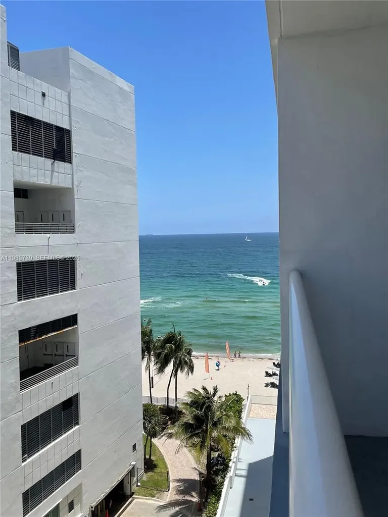 3725 S Ocean Drive Hollywood FL 33019