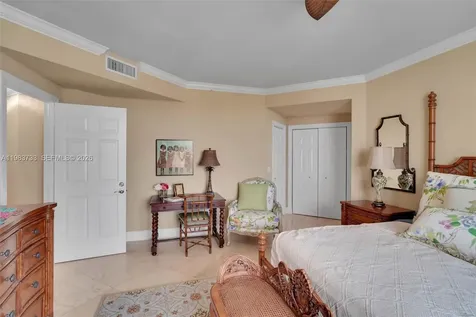 9751 E Bay Harbor Drive Bay Harbor Islands FL 33154
