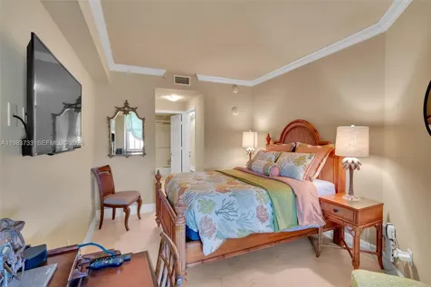 9751 E Bay Harbor Drive Bay Harbor Islands FL 33154
