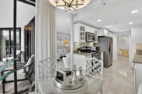 2800 Island Boulevard Aventura FL 33160