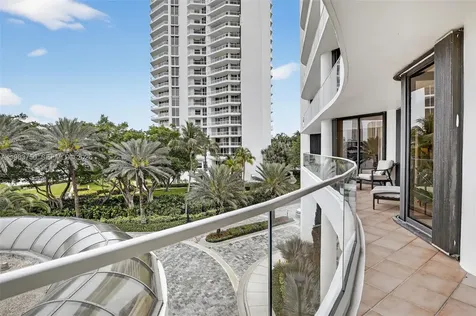 2800 Island Boulevard Aventura FL 33160