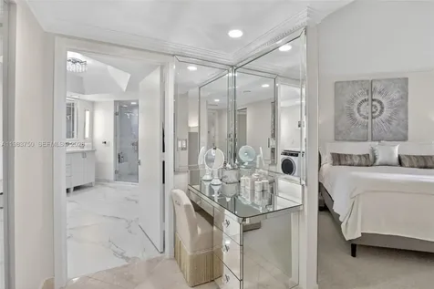 2800 Island Boulevard Aventura FL 33160