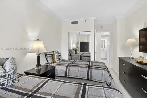 2800 Island Boulevard Aventura FL 33160