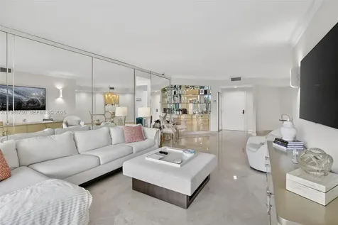 2800 Island Boulevard Aventura FL 33160