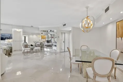 2800 Island Boulevard Aventura FL 33160