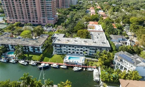 6815 Edgewater Drive Coral Gables FL 33133