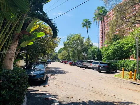 6815 Edgewater Drive Coral Gables FL 33133