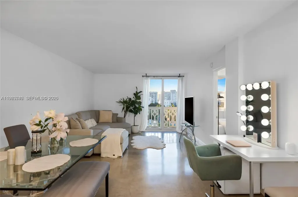 1020 Meridian Avenue Miami Beach FL 33139
