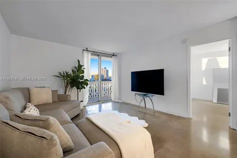 1020 Meridian Avenue Miami Beach FL 33139