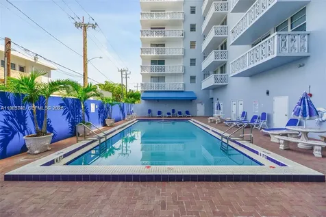1020 Meridian Avenue Miami Beach FL 33139