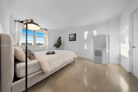 1020 Meridian Avenue Miami Beach FL 33139