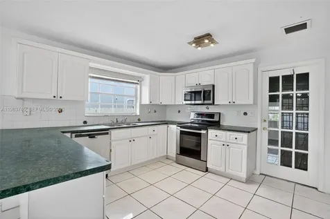 9000 SW 202nd Terrace Cutler Bay FL 33189