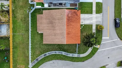 9000 SW 202nd Terrace Cutler Bay FL 33189