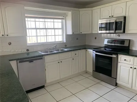 9000 SW 202nd Terrace Cutler Bay FL 33189