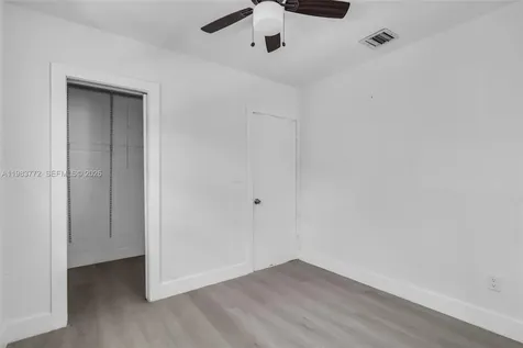 6831 Greene Street Hollywood FL 33024