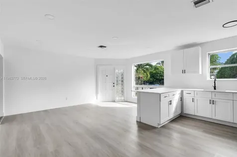 6831 Greene Street Hollywood FL 33024