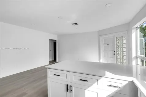 6831 Greene Street Hollywood FL 33024