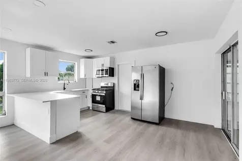 6831 Greene Street Hollywood FL 33024