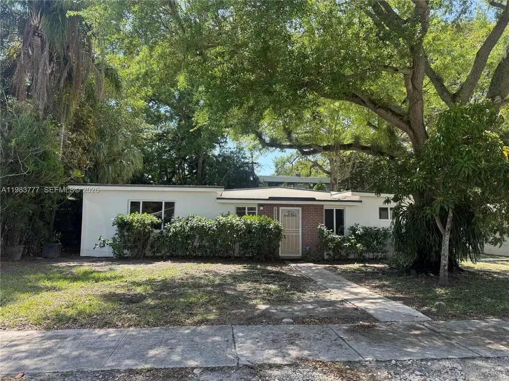 3920 Charles Terrace Miami FL 33133
