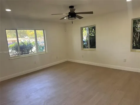 3920 Charles Terrace Miami FL 33133