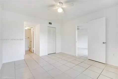 9992 Nob Hill Place Sunrise FL 33351