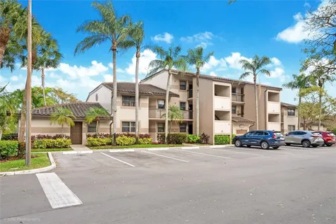 9992 Nob Hill Place Sunrise FL 33351