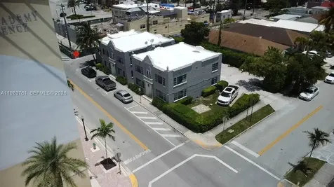 223 S 17th Avenue Hollywood FL 33020