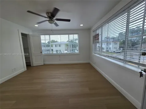 223 S 17th Avenue Hollywood FL 33020