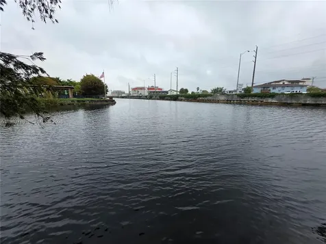 Miami Springs FL 33166